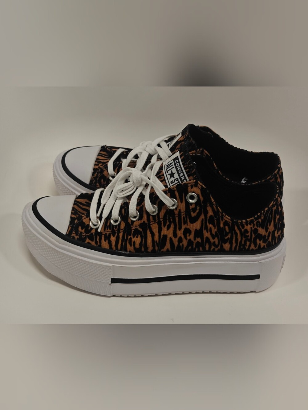 Unisex Converse Double Stack Lift Leopard Chuck Taylor Women 10 Men 8